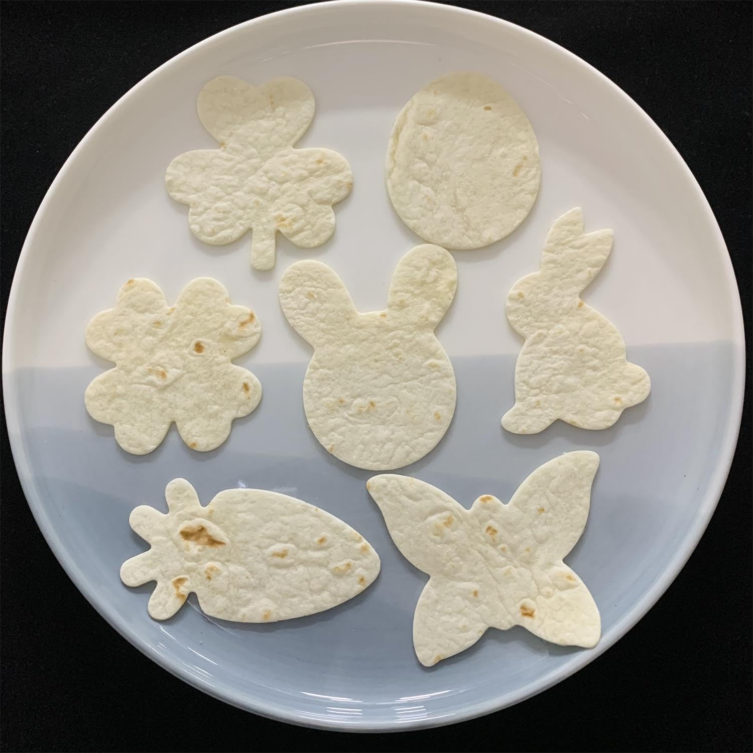 LUBTOSMN Shamrock Easter Cookie Cutter Set-3 Inches-7 Piece-Shamrock, Egg, Bunny, Carrot, Flower, Butterfly, Bunny Face, Easter Cutter Fondant Molds for Kids Holiday Celebration.