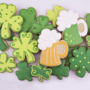 Ann Clark Cookie Cutters 5-Piece St. Patrick's Day Cookie Cutter Set with Recipe Booklet, Shamrock, Small Shamrock, Four Leaf Clover, Beer Mug