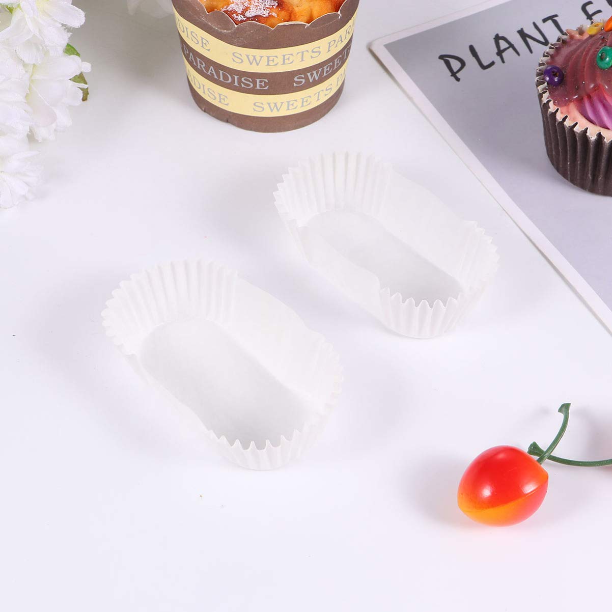 BESTonZON Oval Cake Paper Cups: Disposable Baking Cups Liners Grease Proof Cupcake Wrappers Muffin Holders Pastry Cake Cups for Holiday Party Mousse Cream Dessert Tart Mini Snacks