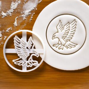 Set of 2 Hawk cookie cutters (Designs: Hawk's Face and Swooping Hawk), 2 pieces - Bakerlogy