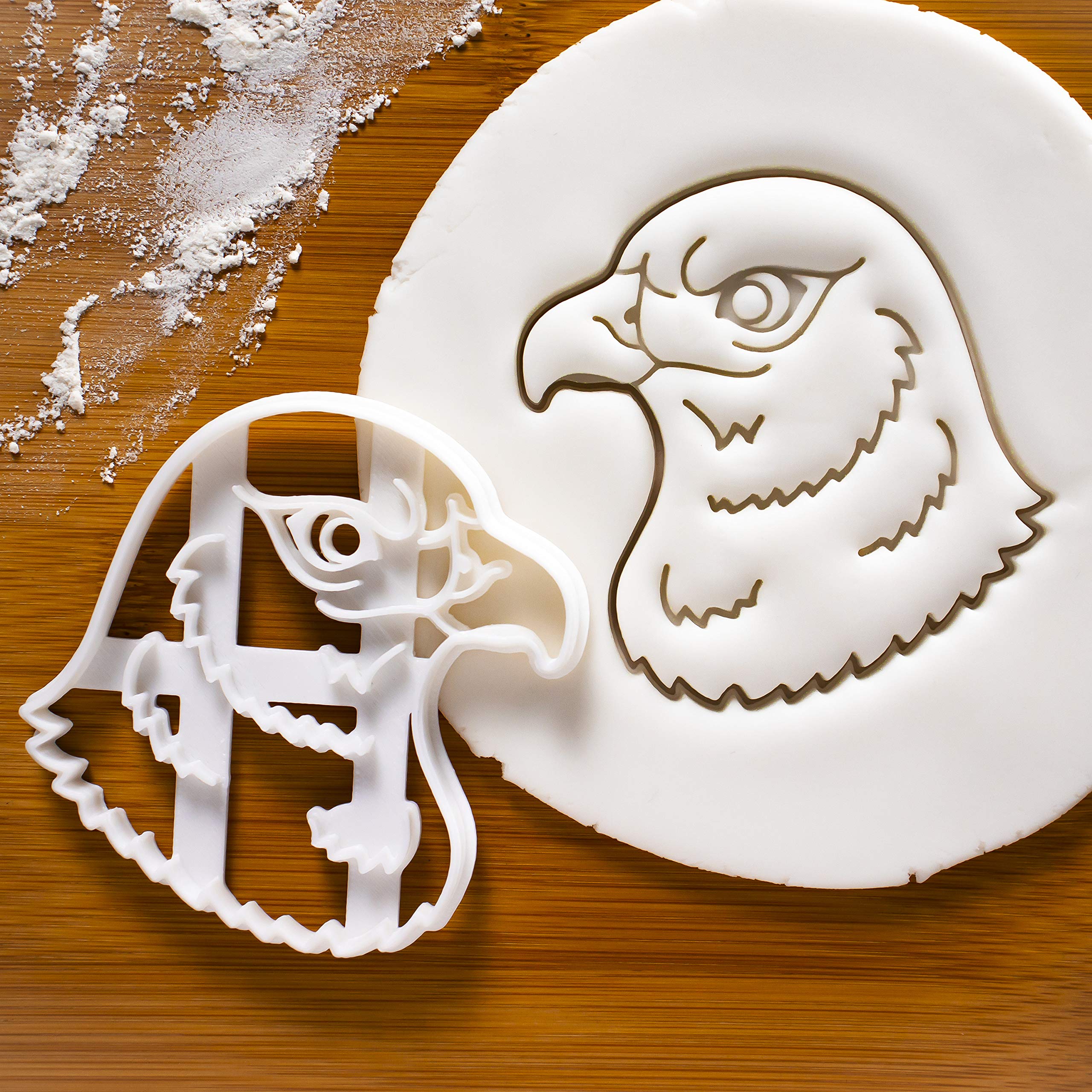 Set of 2 Hawk cookie cutters (Designs: Hawk's Face and Swooping Hawk), 2 pieces - Bakerlogy