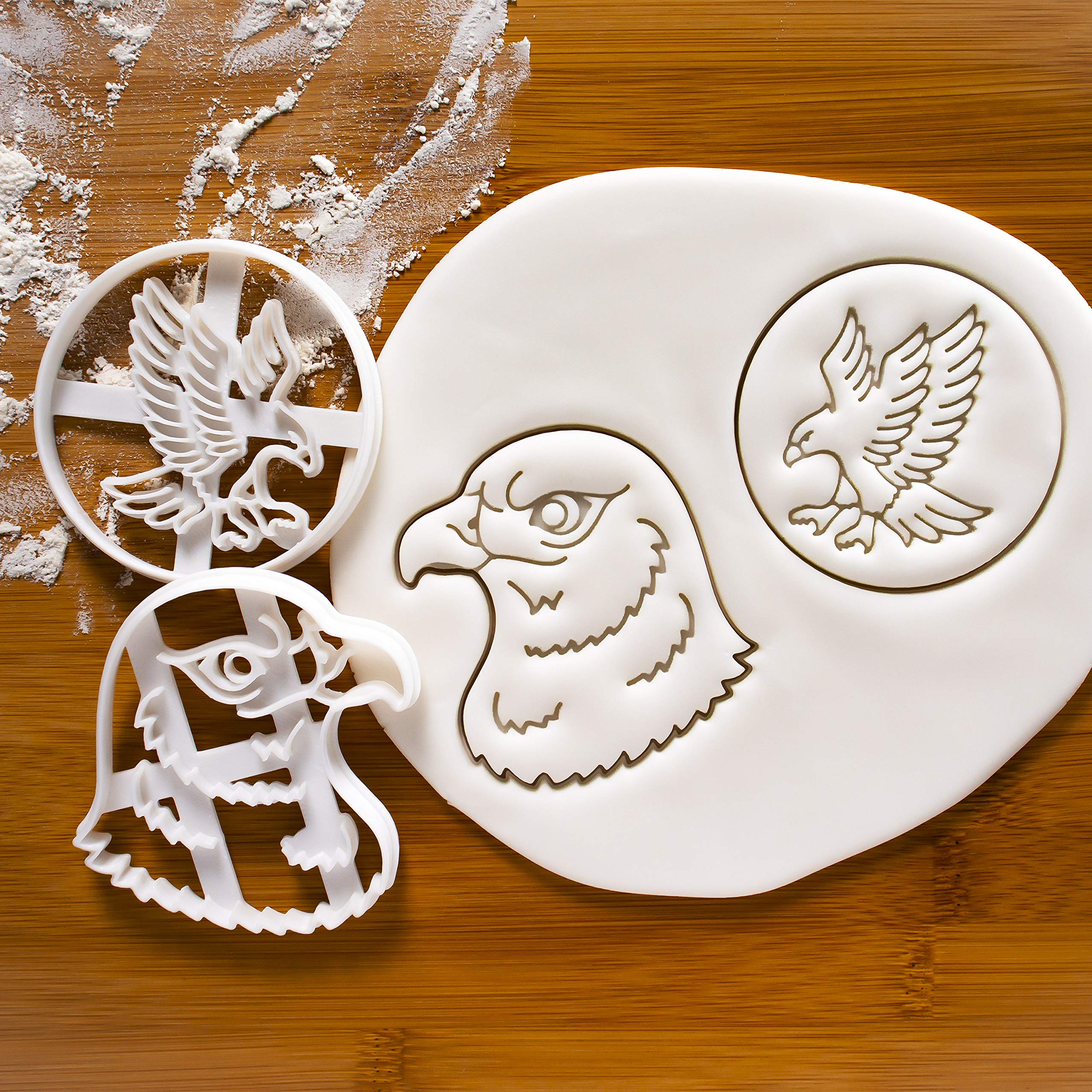 Set of 2 Hawk cookie cutters (Designs: Hawk's Face and Swooping Hawk), 2 pieces - Bakerlogy