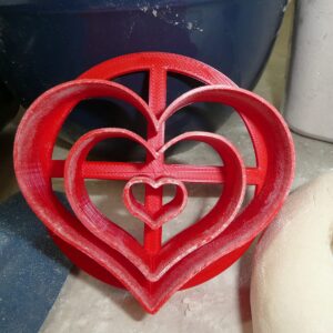 YNGLLC LOVE THEMED HEART ROSE DESIGNS SET OF 2 CONCHA CUTTERS MEXICAN SWEET BREAD STAMP MADE IN USA PR1632, Red