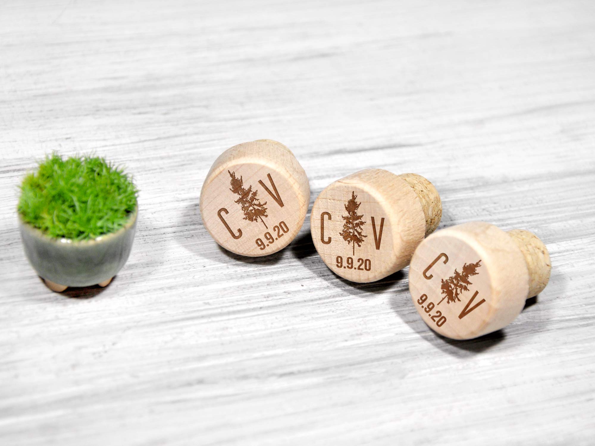 Custom Wine Stopper Personalized Party Favors Etched Wine Corks Housewarming Gift for Couple Engraved Wine Bottle Toppers Keepsake Gift Wine Gifts Personalized Wedding Gift Wine Stoppers Bulk