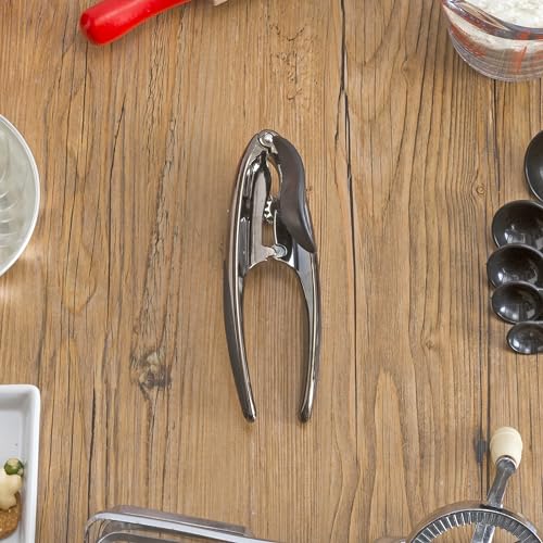 Home Basics Nova Collection Zinc Can Opener, Food Grade, Ultra Sharp Cutting Tool with Smooth Grip, Easy to Use, Store and Clean, Black Onyx