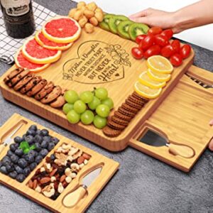 Fimibuke Gifts for Mom - Christmas Mom Gifts from Daughter Son Kids Husband Bamboo Best Mom Gift Cheese & Charcuterie Board Kitchen Cooking Serving Tray Xmas Birthday Present for Women Wife