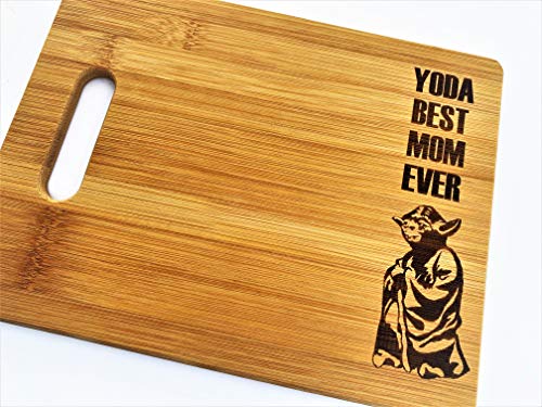 Yoda Best Mom Ever 8.5"x11" Engraved Bamboo Wood Cutting Board with Handle Star Wars Mother's Day Gift