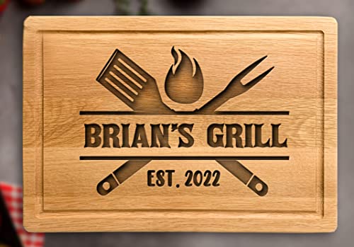 Personalized Grill Party Gift, Fathers Day Gift, Grill Master, BBQ Barbecue Lover, Housewarming Party Present, Birthday Gift for Men or Dad, Laser Engraved Wood Cutting Board, Customizable Sign