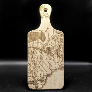 map of middle earth engraved cutting board | inspired by tolkien's middle earth & hobbits, dwarfs, elves, wizards | great fantasy christmas gift idea | unique kitchen & barware decor