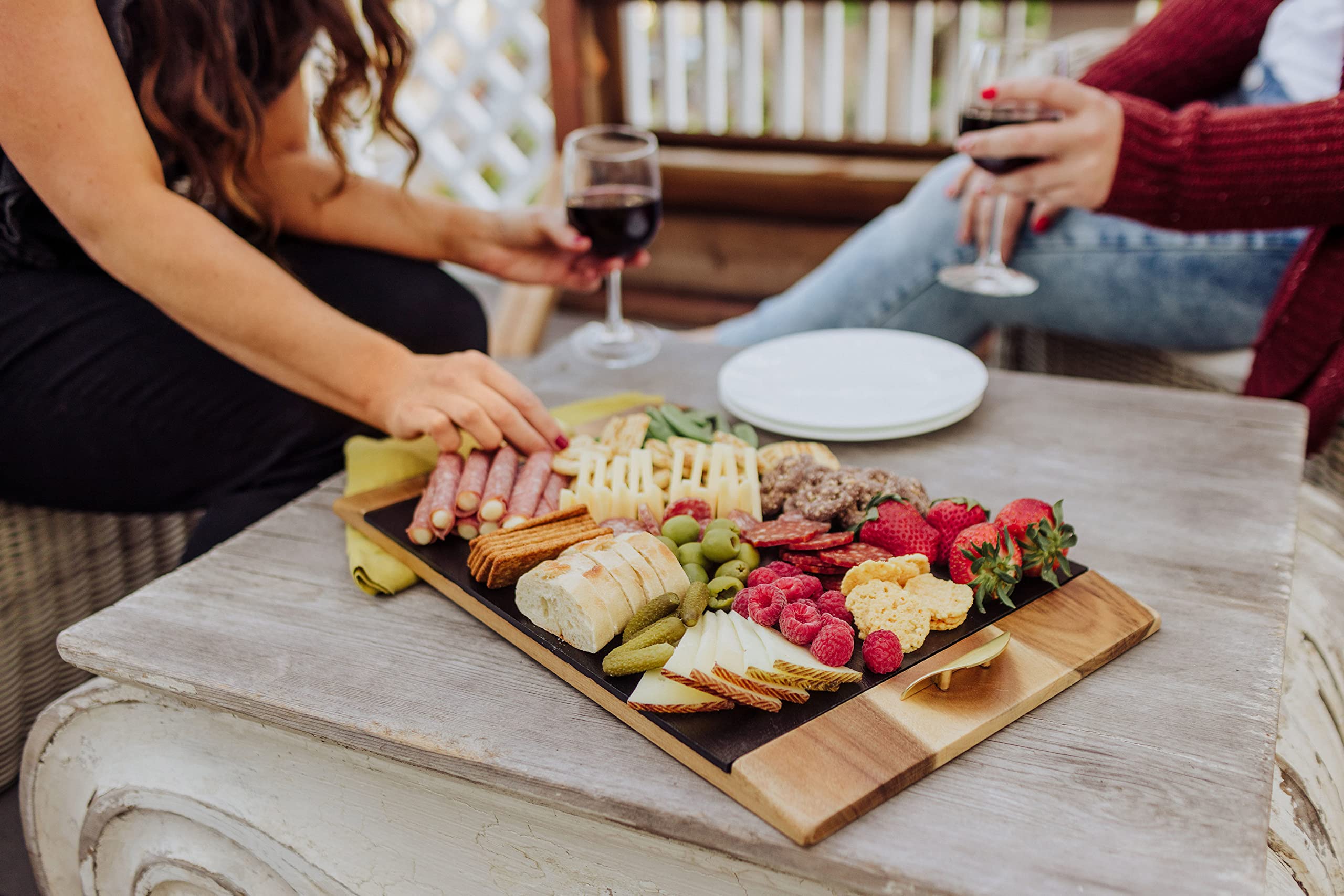 PICNIC TIME NCAA Wake Forest Demon Deacons Covina Acacia and Slate Serving Tray, Charcuterie Board Set, (Acacia Wood & Slate Black with Gold Accents)