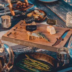TOSCANA - A Picnic Time brand Delio Cheese Board and Knife Set, Charcuterie Board Set, Acacia Wood Cutting Board with Cheese Knife and Markers, (Acacia Wood)