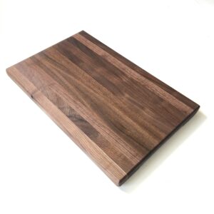 all dark black walnut cutting board 15 x 10 with built in handles and rubber feet