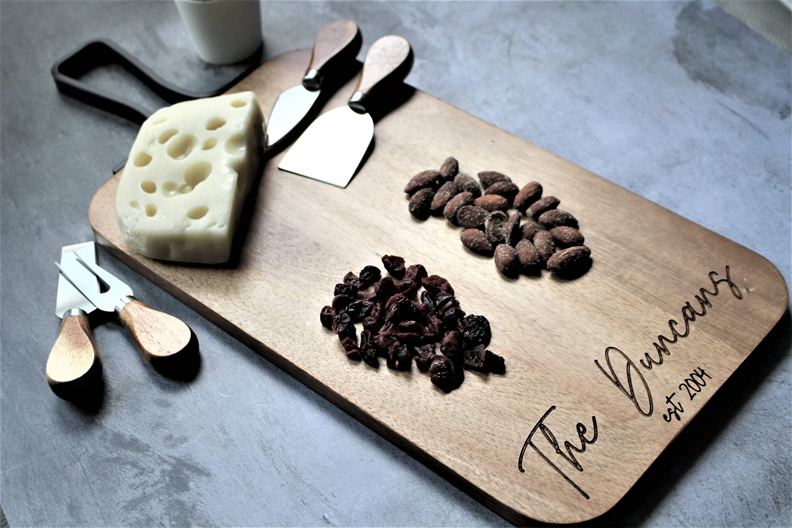 Personalized Charcuterie Board Cheese Serving Board with Handle Serving Tray Bread Board For Wedding Engagement Gift