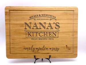 personalized cutting board for mom or grandma, custom engraved name and text, customized mom and grandma gift from daughter or son, kitchen sign with stand, 12 designs and 3 sizes