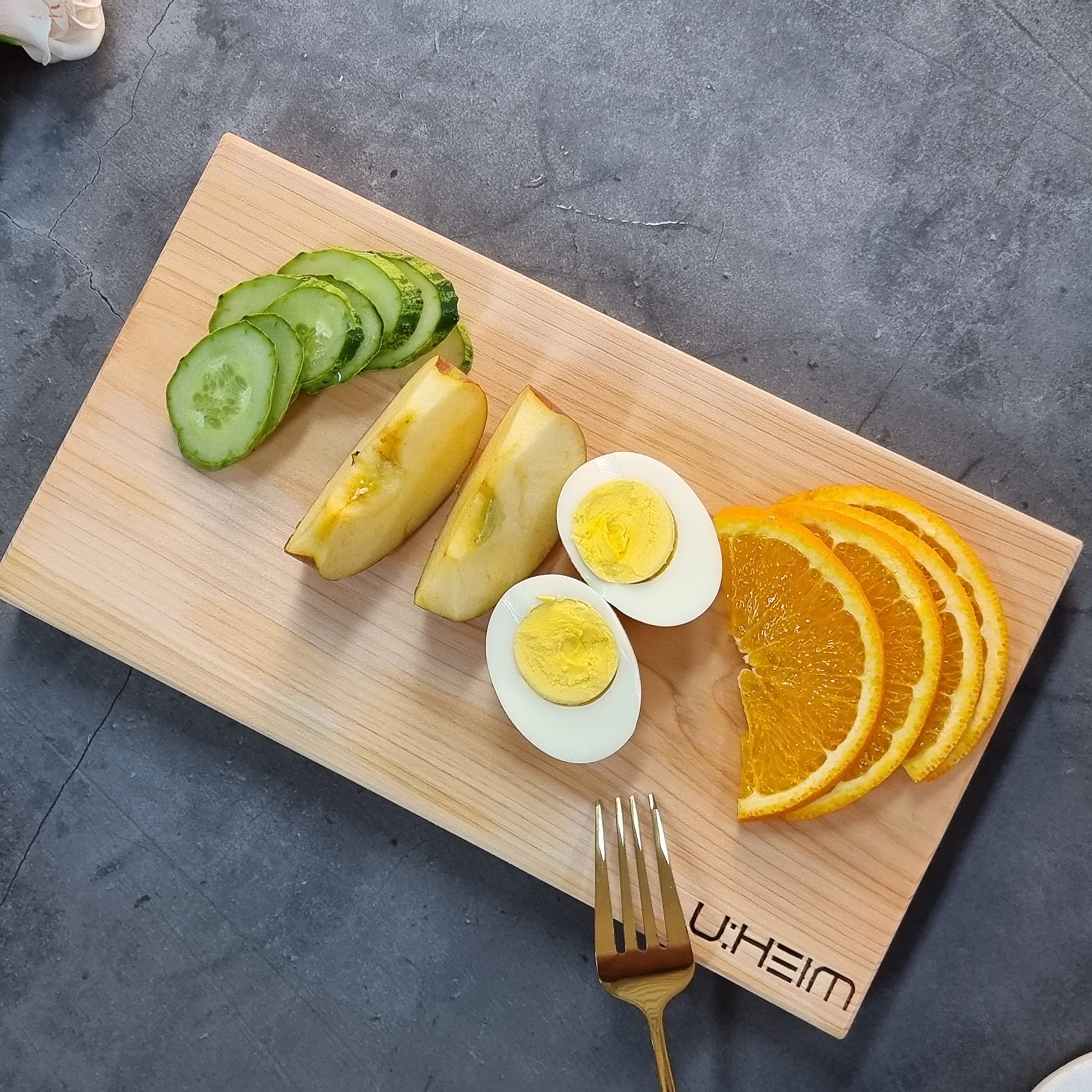 UHEIM Premium One-Piece Cypress Hinoki Solid Wood Cutting Board, Korean Cutting Board for Kitchen, Chef. Wooden Kitchen Double Chopping, Cutting, Serving Board. Large, Middle, Small 3 Size (Middle)