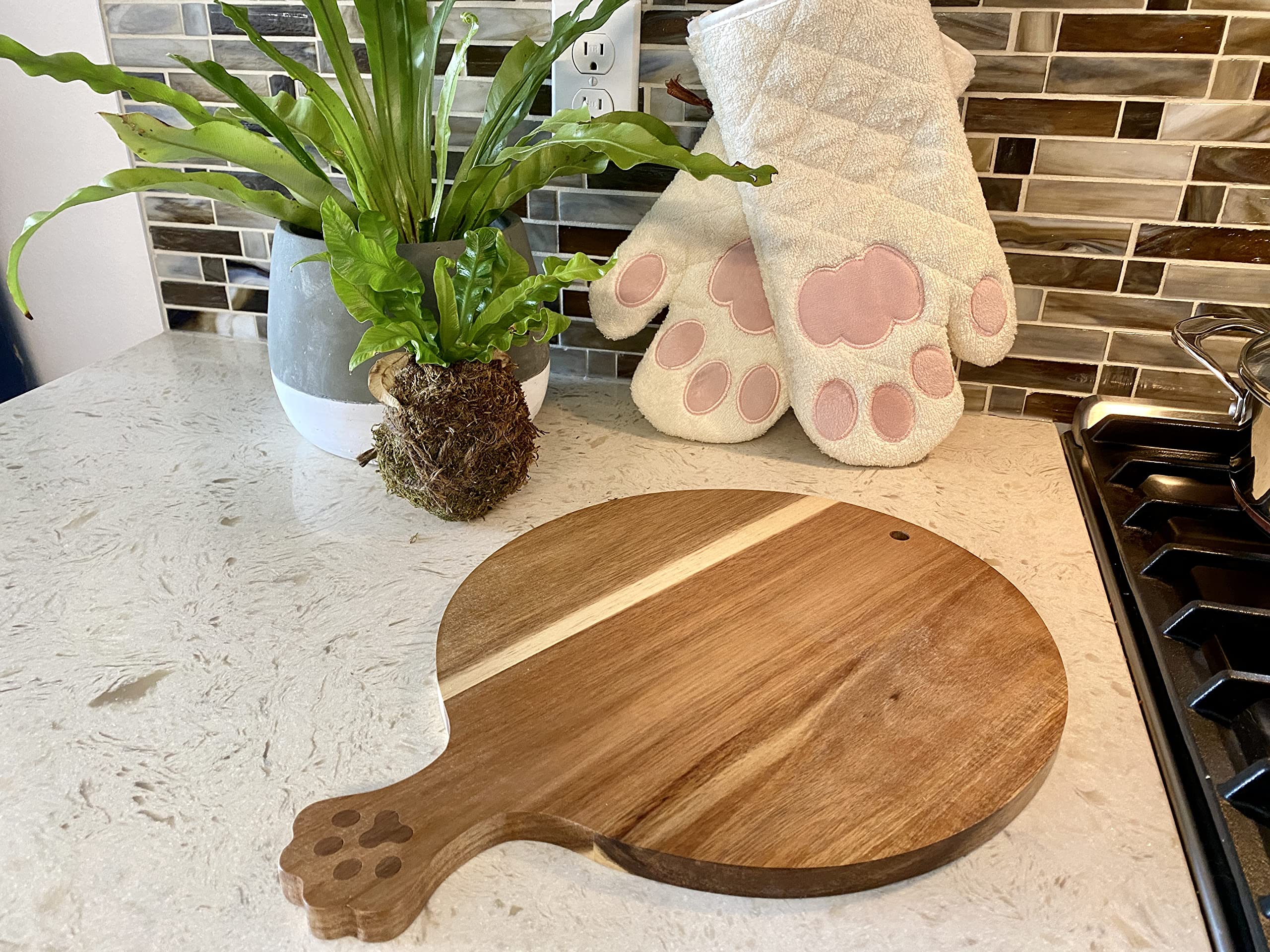 Cricket & Junebug Cat Paw Cheese Board 16 x 12 x 0.5 Inch Acacia Wood, Round Paw Print Charcuterie Board with Handle, Bread and Crackers Serving Platter/Tray