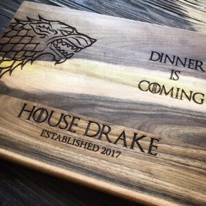 Personalized Cutting Board Dinner is coming Games of thrones House Stark Direwolf Engraved Custom Family chopping Wedding Gift Anniversary Housewarming Birthday game01