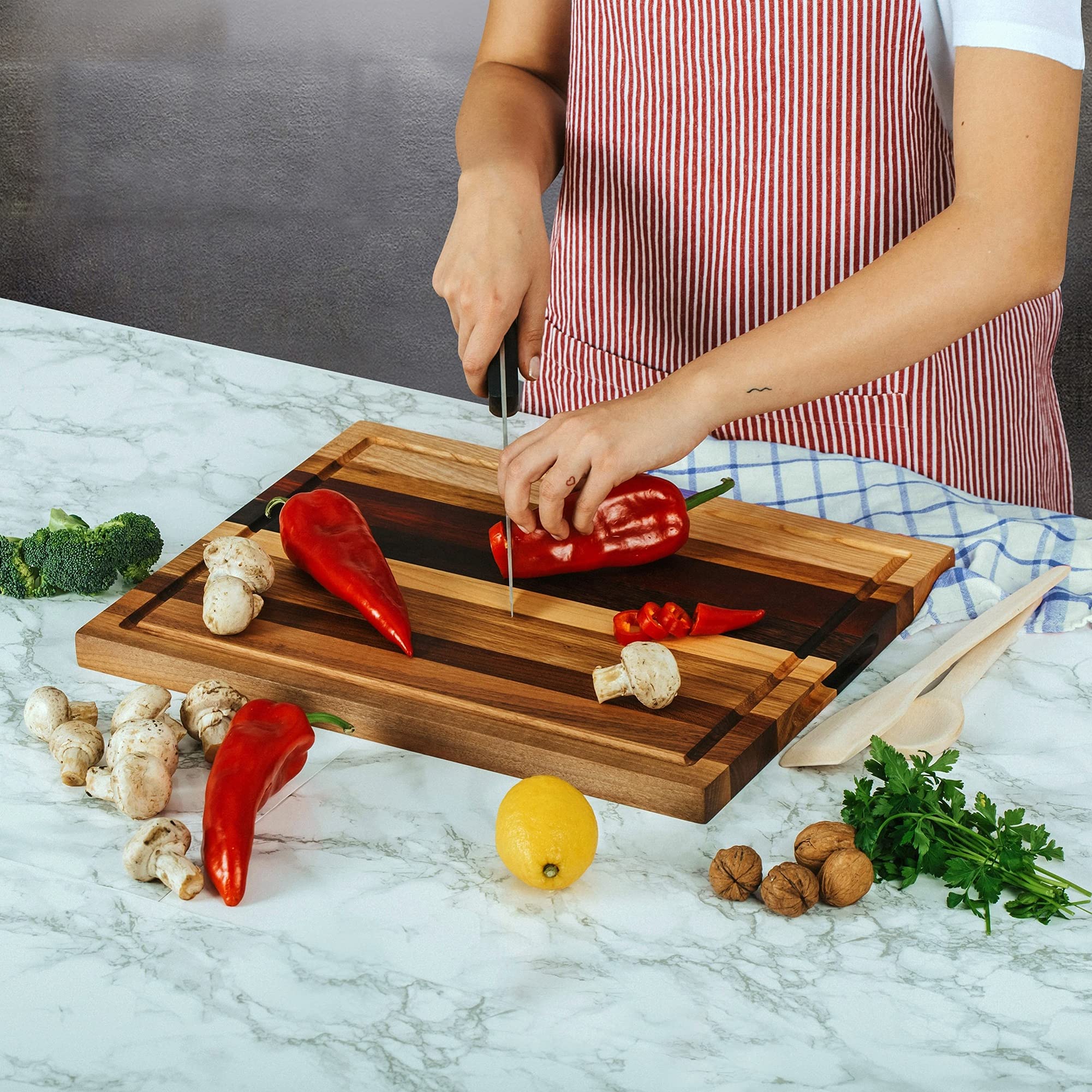 TeakCraft Large Walnut Cutting Board with Juice Grove, Chopping Board, Knife Friendly, Reversible, Gift Box Included, The Kos (18x14x1.2 inch)