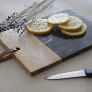 Foreside Home & Garden Small Black Square Marble and Wood Kitchen Serving Cutting Board