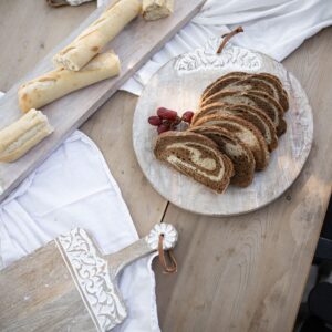 Foreside Home & Garden Large Round White Wood Cutting Board