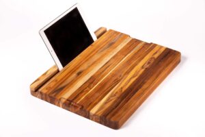 teakhaus edge grain large smart rectangular cutting board