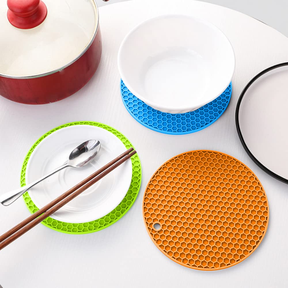 MMQ Silicone Trivet Mats 4 Pcs, Jar Opener Gripper Pads Multifunction Reusable Jar Opener Bottle Lid Openers Kitchen Coasters Heat Insulation Pads Fit Most Jars for Weak Hands (silicone)