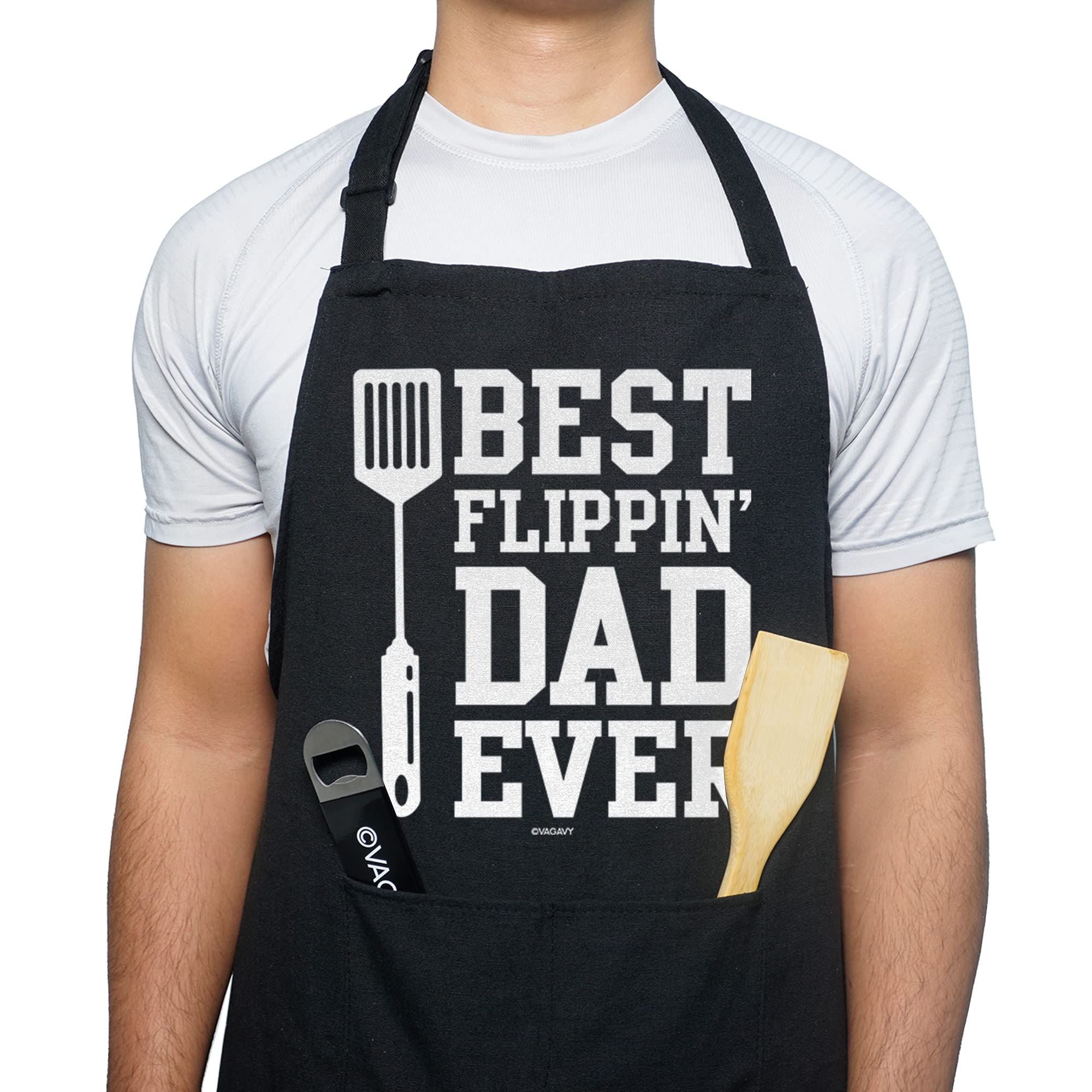 VAGAVY - Best Flippin Dad Ever Dad Apron with Pockets - Bottle Opener and Gift Box Included - Birthday, Father’s Day Grilling Gifts for Papa, Husband - Black Barbeque Apron for Daddy Men