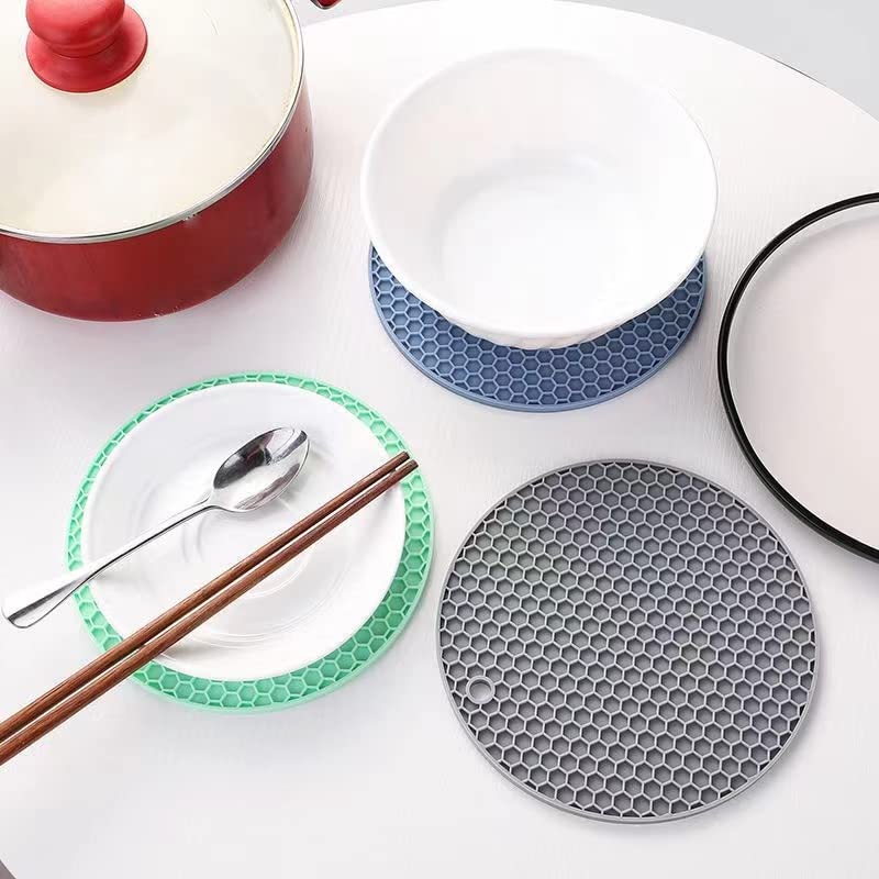 Silicone Trivet Mats - 4 Heat Resistant Pot Holders, Multipurpose Non-Slip Hot Pads for Kitchen Potholders, Hot Dishers, Jar Opener, Spoon Holder, Food Grade Silicone,Easy to wash and Dry（Nordic Grey