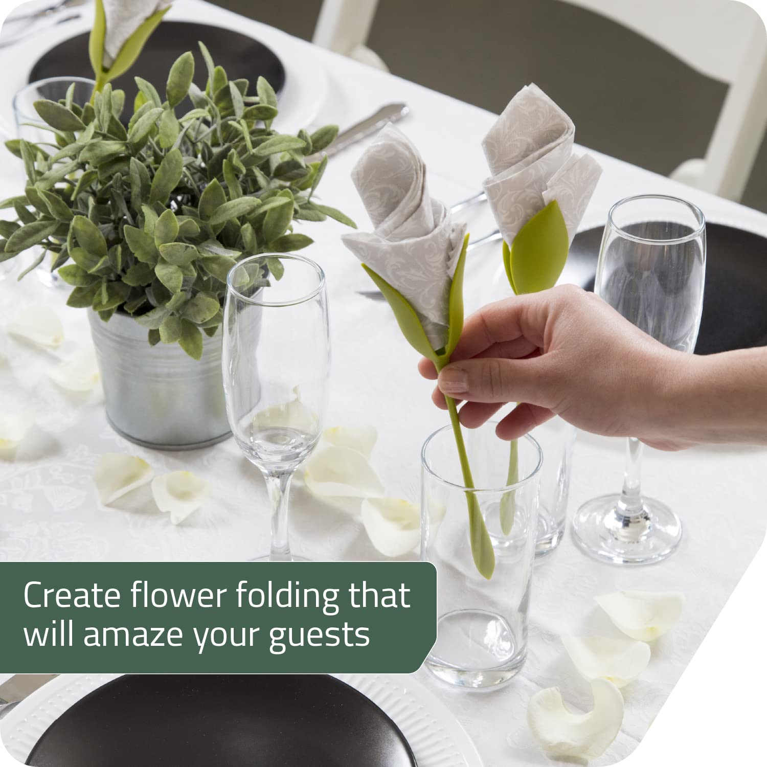Peleg Design Bloom Napkin Holders for Tables, Set of 4 Green Stemmed Plastic Twist Flower Buds Serviette Holders Plus White Napkins for Making Original Table Arrangements