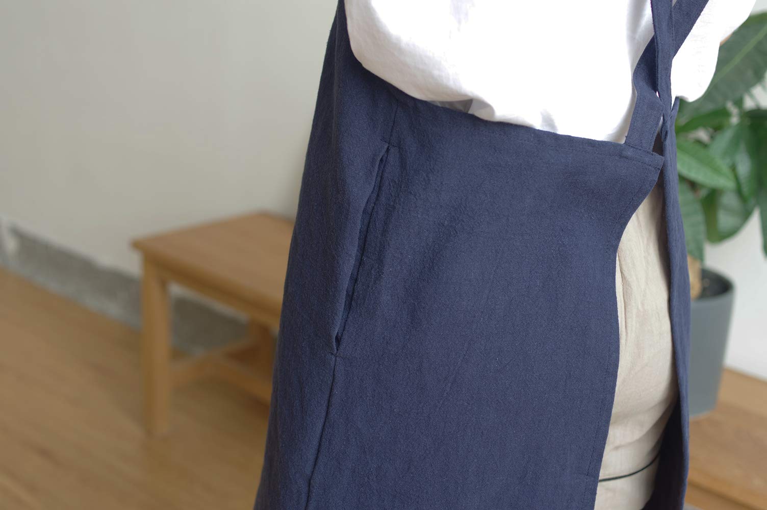 BBYBBS Adjustable Kitchen Apron Japan Style Cotton Linen with 2 Pockets Pinafore Apron For Women,Chef,Waitress,Hairstylist Fits for Grill,BBQ,Paint Cross Back H Shoulder Straps (Army Green)