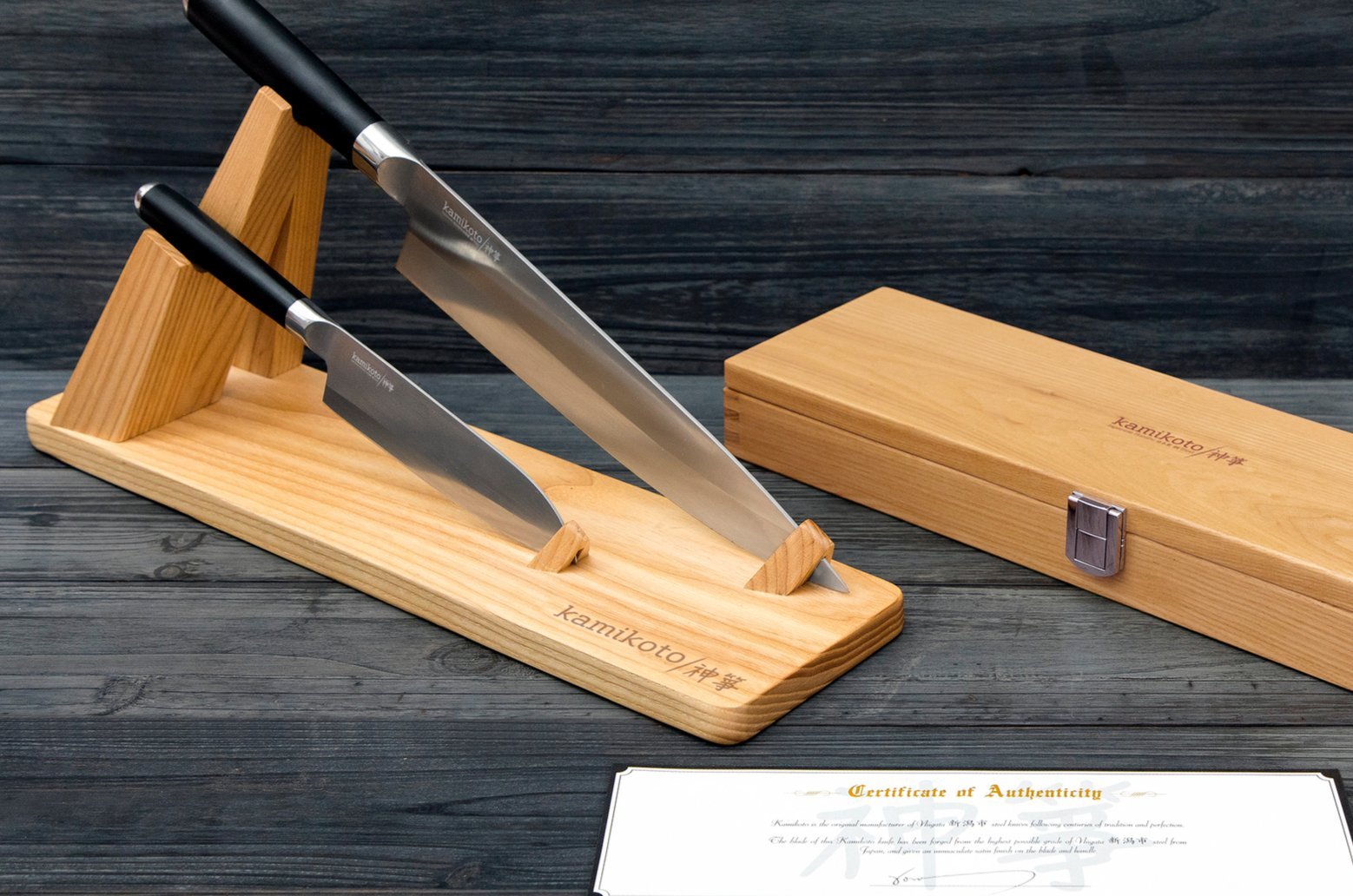 Kamikoto - Senshi Dual Knife Set with Wooden Display Stand