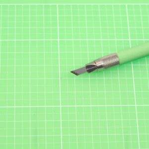 NT Cutter Resin Holder Art Knife, Green Holder, 1 Knife (D-401P-G)