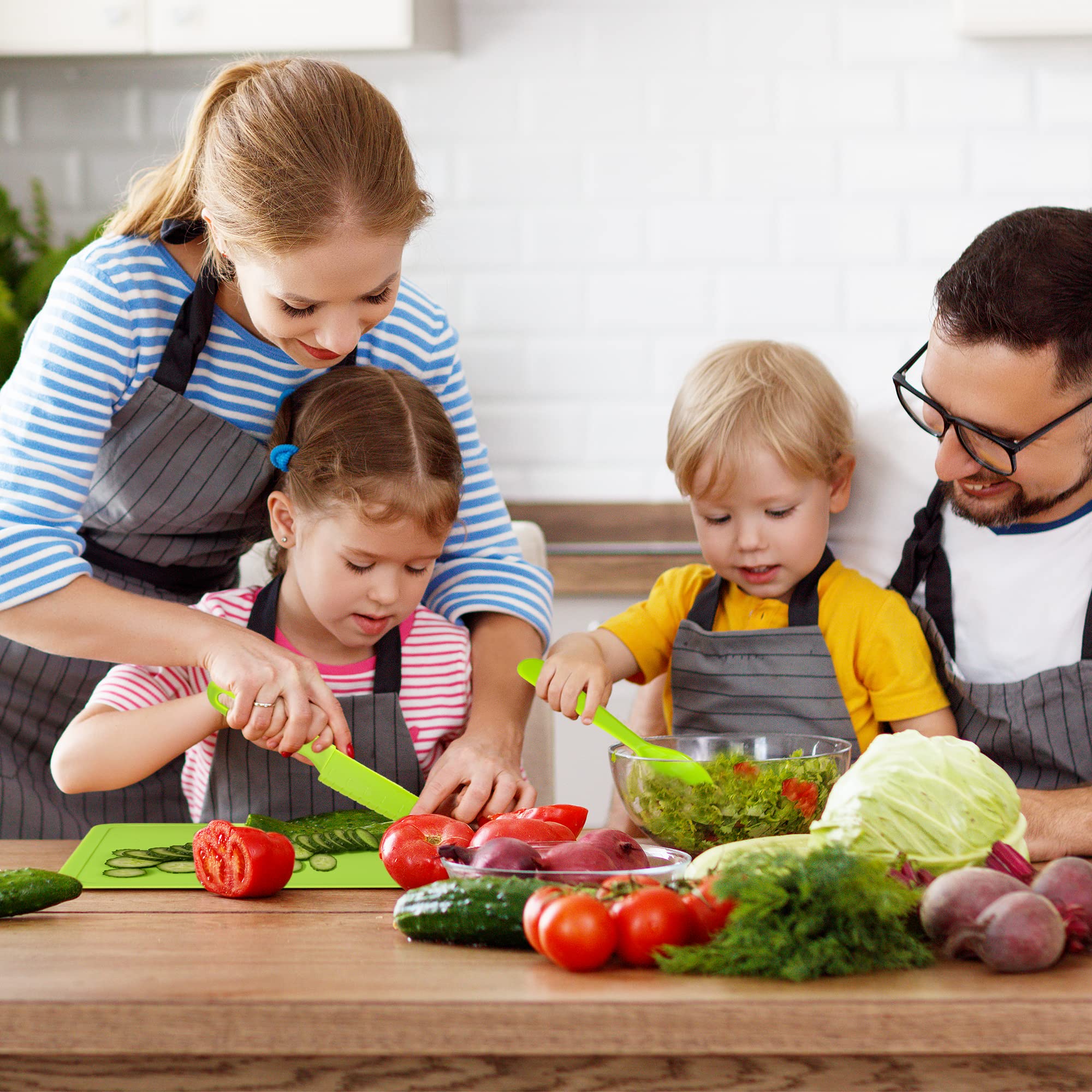 jawbush Lettuce Knife for Kids, 8.7" Plastic Kids Safe Knives Set, Serrated Paring Knife for Cutting Fruits, Bread, Brownies, Veggies and More, Nylon Knives for Nonstick Pans, 3 Pcs