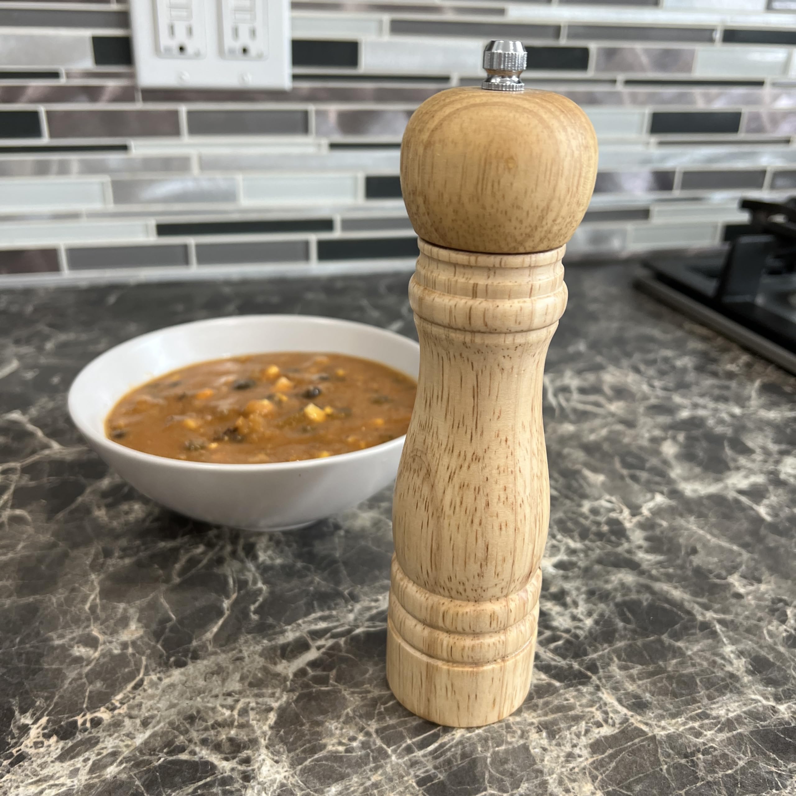 Wooden Pepper Mill, Adjustable Peppercorn Grinder