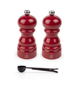 peugeot paris u'select 4.75-inch salt & pepper mill gift set, passion red - with stainless steel spice scoop/bag clip