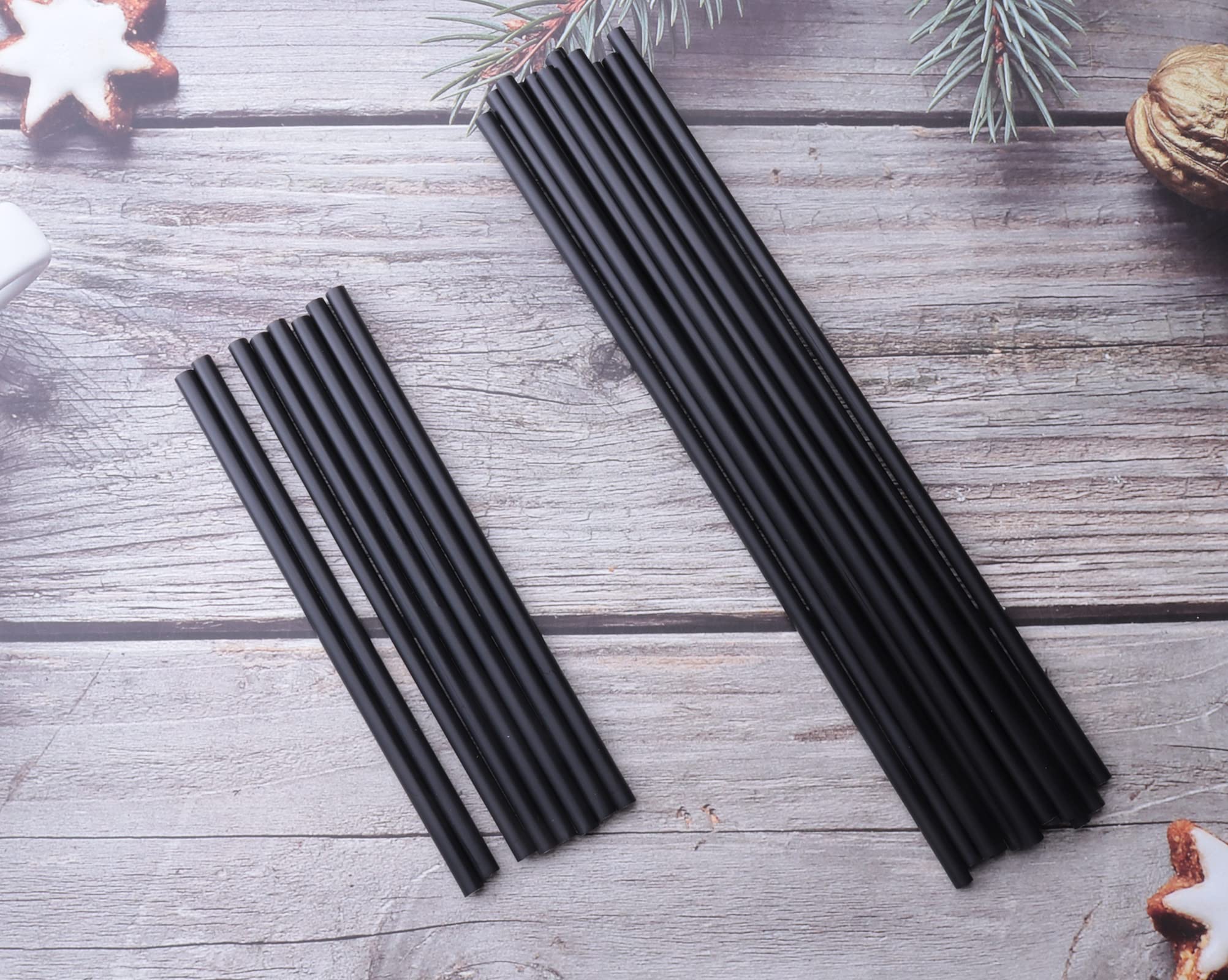 Sowaka 100 Pcs Plastic Straws Disposable Black Hot Drinking Coffee Stirrers for Chocolate Tea Cup Cocktail Party Supplies Favors Home Bar Water Cold Drink Accessories (7.87 inch/20 cm)