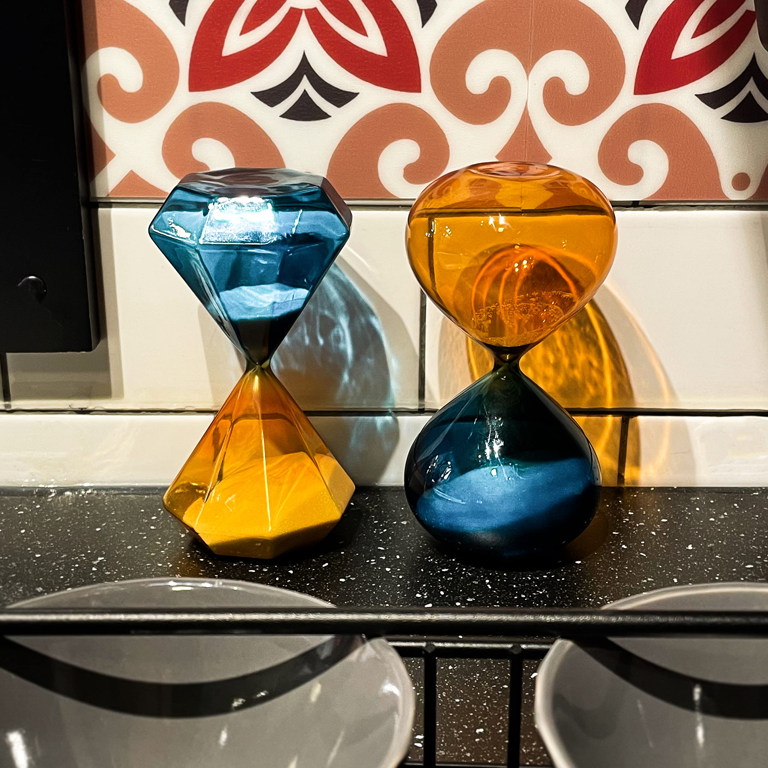 Hourglass Sand Timer Hour Glasses with Sand 30 Minutes & 15 Minute Hourglass Blue Timer Sand Clock Set of 2, Orange Hour Glasses Decorative Sand Watch for Yoga,Study Timer,Game,Desk,Office,Kitchen