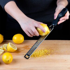 BelleGuppy Lemon Zester & Cheese Grater, Professional Zesting tool for Parmesan, Citrus, Ginger, Nutmeg, Garlic, Chocolate, Fruits, Razor-Sharp Stainless Steel Blade Protective cover, Dishwasher Save