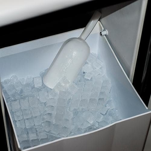 EdgeStar IB450SSP 50 lb. 15 Inch Wide Undercounter Clear Ice Maker with Drain Pump