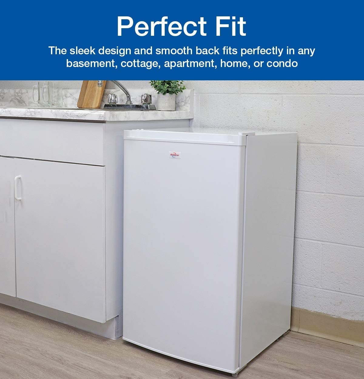 Koolatron Compact Upright Freezer, 3.1 cu ft (88L), White, Manual Defrost Design, Space-Saving Flat Back, Reversible Door, 3 Pull-Out Basket Shelves, for Apartment, Condo, Cottage