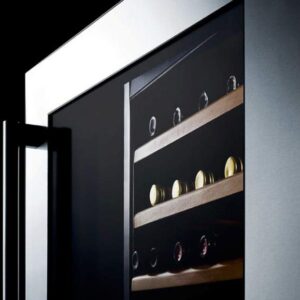 Summit VC28S Fully Integrated Wine Cellar, Glass