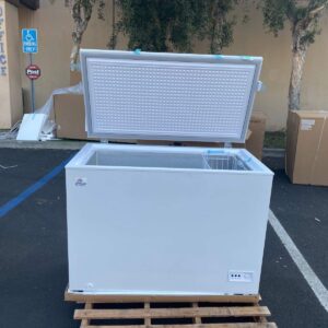 Commercial Freezer Chest freezer 10 Cuft NSF Restaurant 44" White Stand Alone Solid Flat Top w/Storage Baskets XF-302