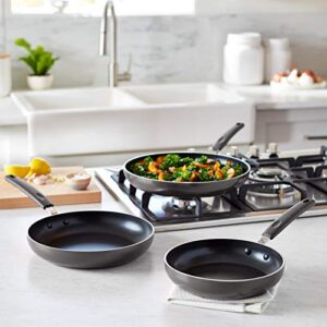 Amazon Basics Ceramic Non-Stick 3-Piece Skillet Set, 8-Inch, 9.5-Inch and 11-Inch, Gray