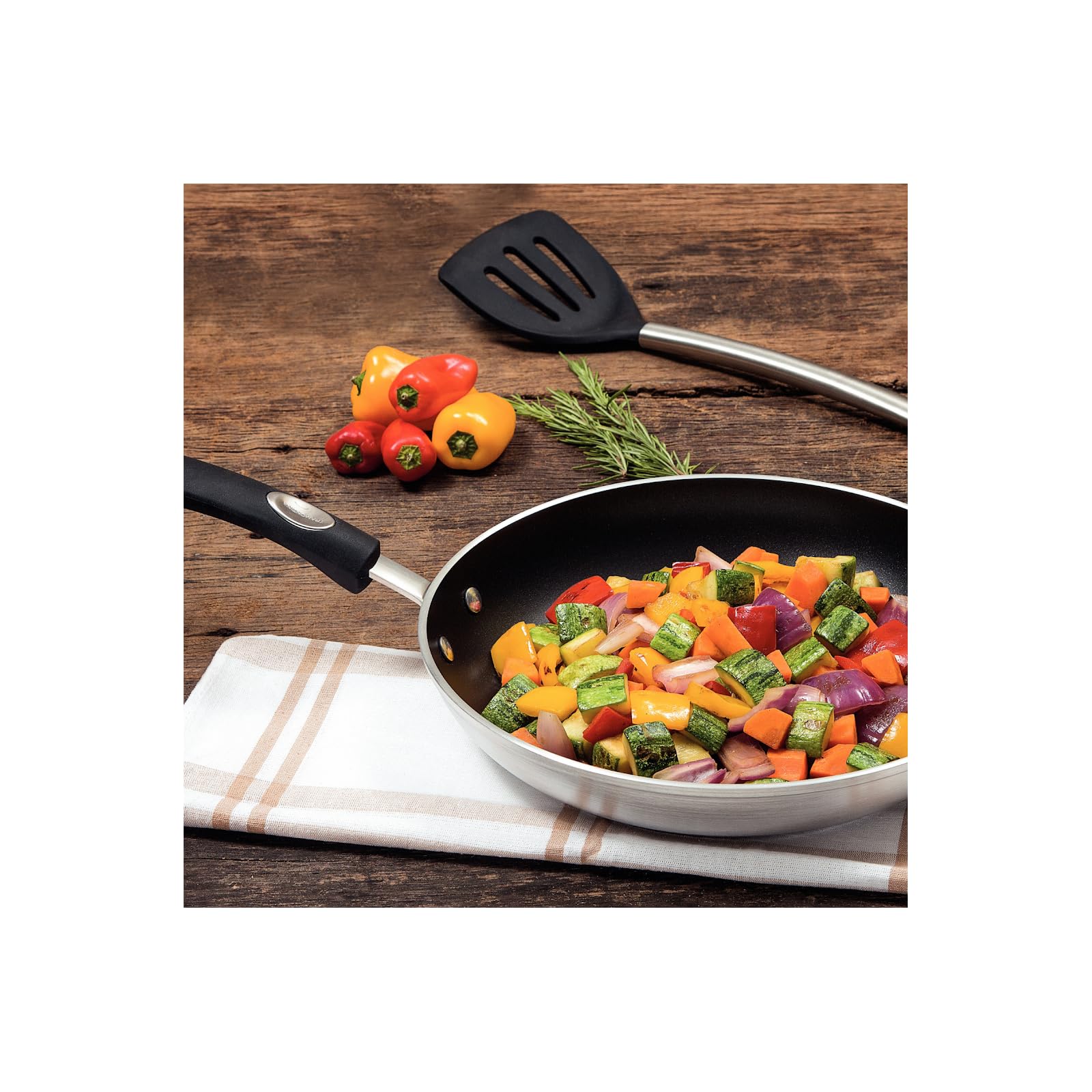 Tramontina Professional Non-Stick Frying Pan with Silicone Handle for Induction, Electric, Gas and Ceramic Glass Hobs, ‎Aluminium Cookware, Kitchen, 28 cm, 2.4 litres, 20888028