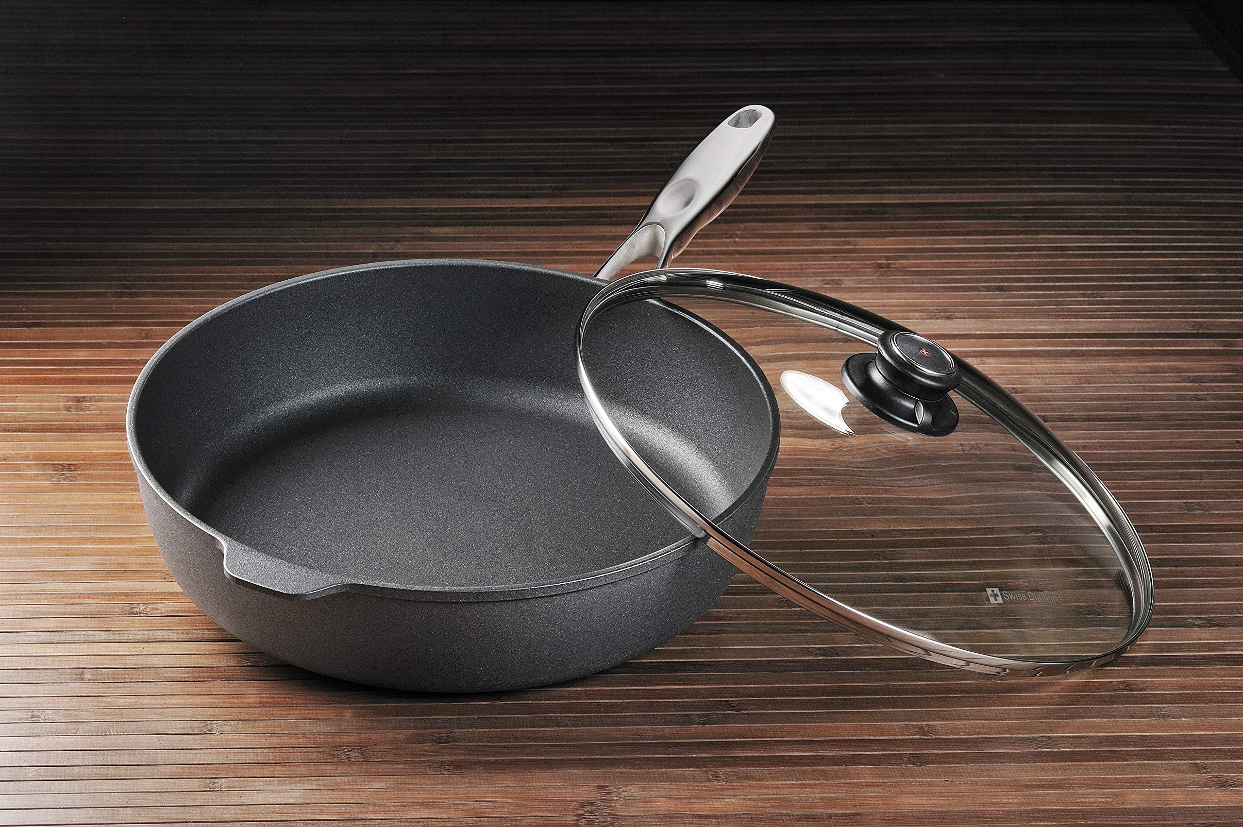 Swiss Diamond 5.8 Quart, 12.5 Inch Saute Pan HD Nonstick Includes Lid and Stainless Steel Handle, PFOA Free, Dishwasher and Oven Safe Skillet, Grey