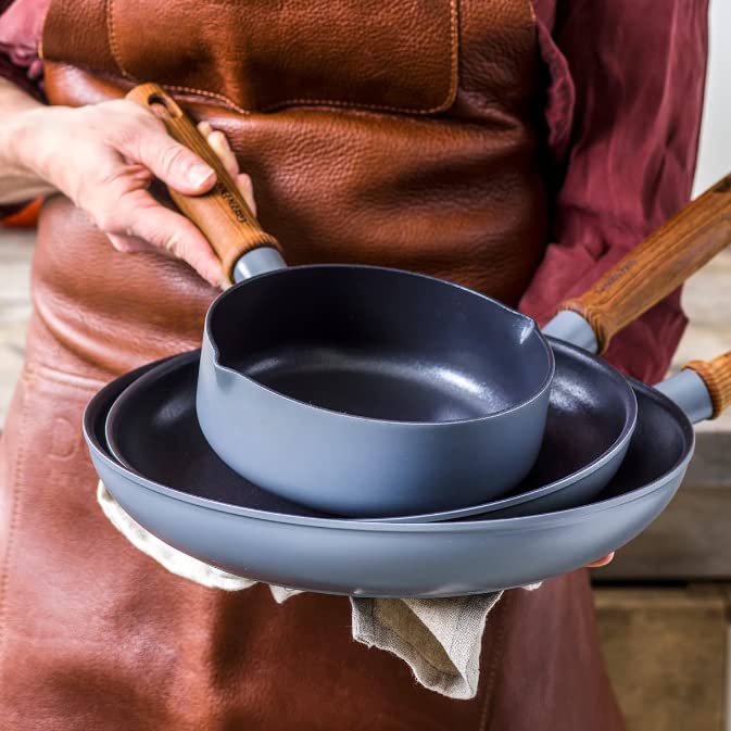 GreenPan Mayflower Pro Hard Anodized Healthy Ceramic Nonstick, 2QT Saucepan Pot with Lid, Vintage Wood Handle, PFAS-Free, Induction, Charcoal Gray