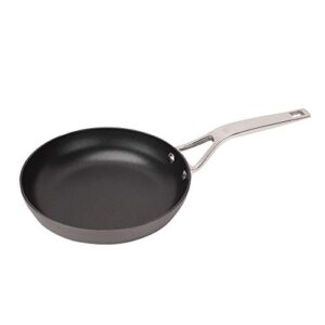 swiss diamond 8 inch hard anodized, nonstick frying pan – aluminum cooking/sauté pan, evenly distributes heat – oven- & dishwasher-safe skillet (20 cm)