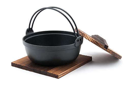 Fuji Merchandise Japanese Style Cast Iron Sukiyaki Tetsu Nabe Pot with Wooden Lid and Tray Quality Enamel Coating (58 fl. oz) 8.5" Diameter