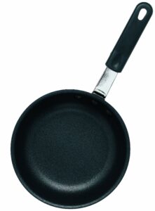 crestware 12.625-inch teflon platinum pro fry pan with molded handle withstand heat up to 450f