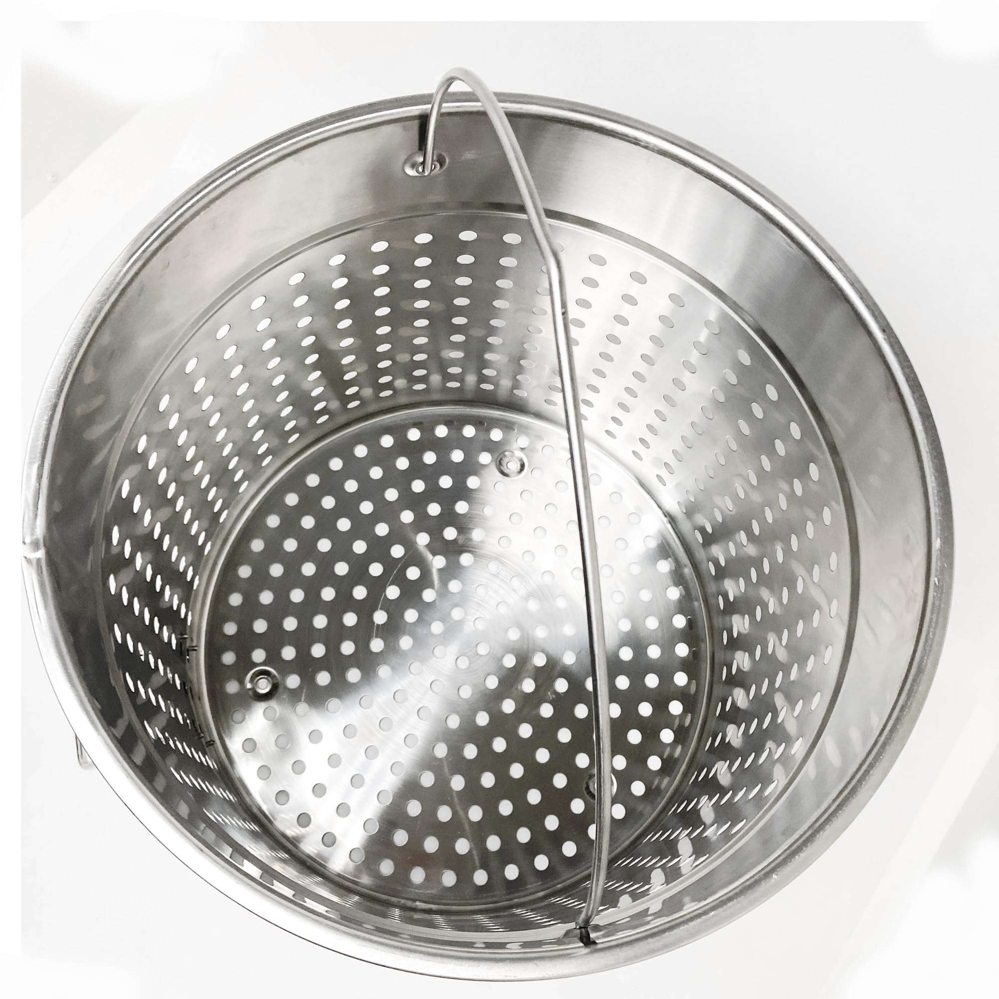 Bayou Classic 1160 62-qt Stainless Stockpot w/Stainless Perforated Basket Features Heavy Welded Loop Handles Domed Vented Lid Perfect For Steaming Boiling Canning and Preserving